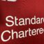 Koszulka piłkarska Liverpool FC, 2017/18 Home, stan słaby - wyraźne plamy na froncie koszulki, mikro pęknięcia na nadruku sponsora oraz na paskach na plecach.-