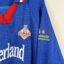 Koszulka piłkarska Oldham Athletic AFC, 1998/00 Home, stan bardzo dobry - mikro zaciągnięcie na froncie oraz nieznacznie popękane nadruki na plecach.- widok