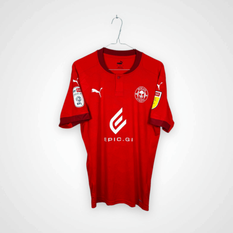 Koszulka piłkarska Wigan Athletic, 2021/22 Away, stan dobry - dwie mikro plamki na froncie.
