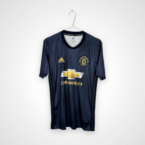 Photoroom_053_20250806_092728 Manchester United Fußballtrikot, 2018/19 Third, sehr guter Zustand - der 'Chevrolet'-Druck ist klebrig, das stört aber nicht beim täglichen Gebrauch.