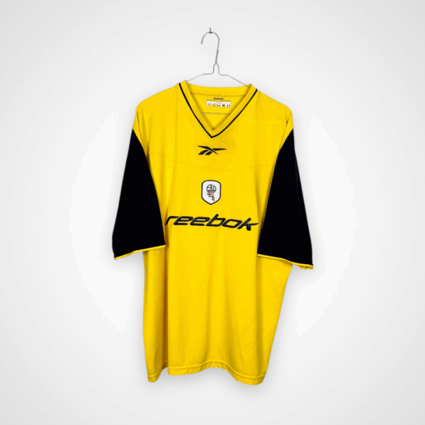 Bolton Wanderers FC football shirt, 2002/03 Away, very good condition - one micro pull on the back.