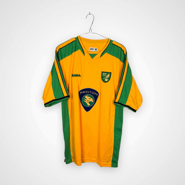 Norwich City FC football shirt, 2004/05 Home, excellent condition