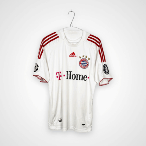 Koszulka piłkarska FC Bayern Monachium, 2008/09 Third, stan zadowalający - 4 zaciągnięcia materiału pod kołnierzem na froncie oraz kilka plam i zabrudzeń.