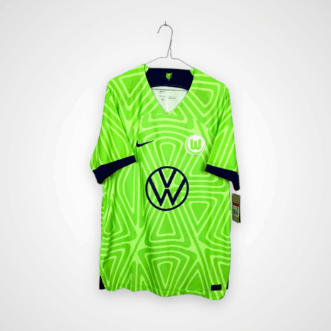 Photoroom_028_20250911_112109 VFL Wolfsburg football shirt, 2022/23 Home, bnwt condition - shirt new, with tags, but has one micro pull on the back.