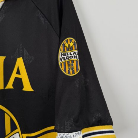 IMG_4137 Hellas Verona football shirt, 1995/96 Home, in very good condition – a few tiny snags. – additional view 3