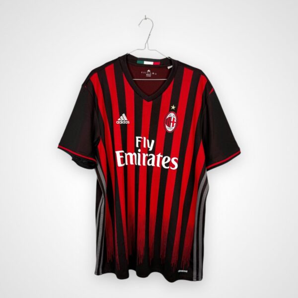 AC Milan 2016/17 Home football shirt [XL].