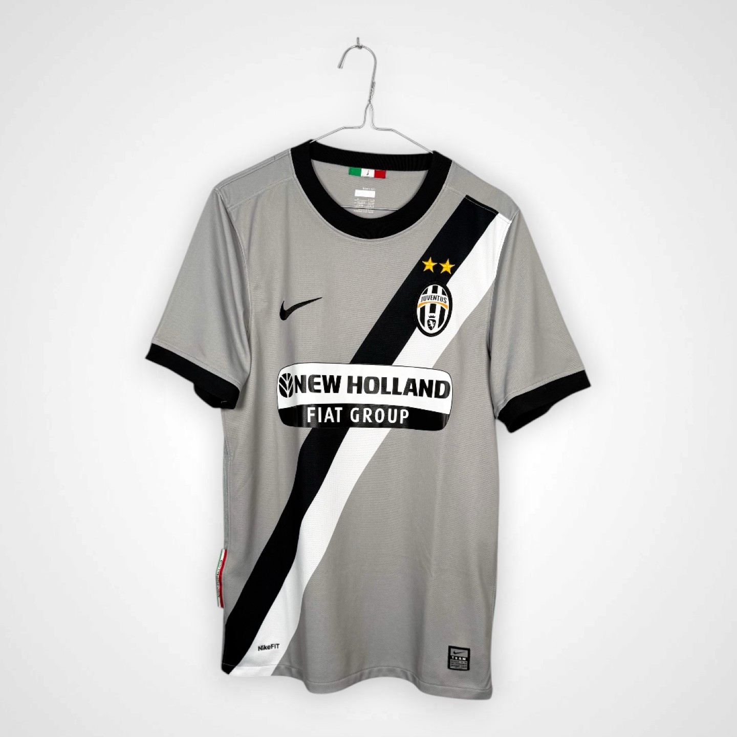 Juventus FC 2009/10 Away football shirt [S] - Original football shirts