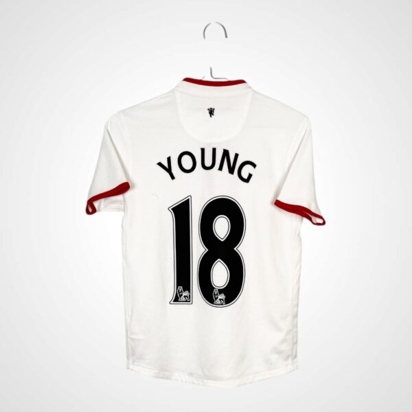 Koszulka piłkarska Manchester United 2012/13 Away 18 Young [152 cm]
